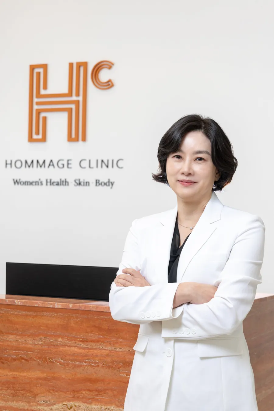 Dr. Park Yuna, Representative Director